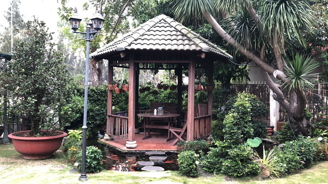 Mẫu thiết kế sân vườn có chòi nghỉ đẹp cho biệt thự